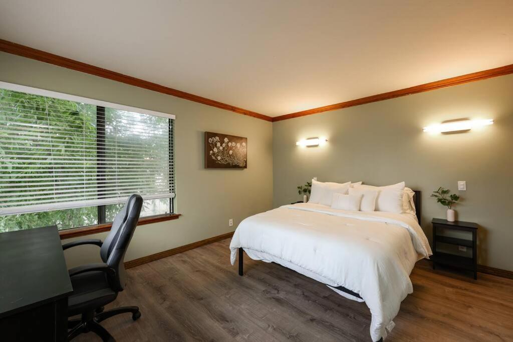 Chic Condo Steps From Petco Park San Diego Bagian luar foto