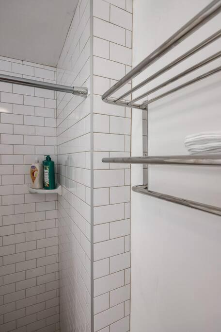 Chic Condo Steps From Petco Park San Diego Bagian luar foto
